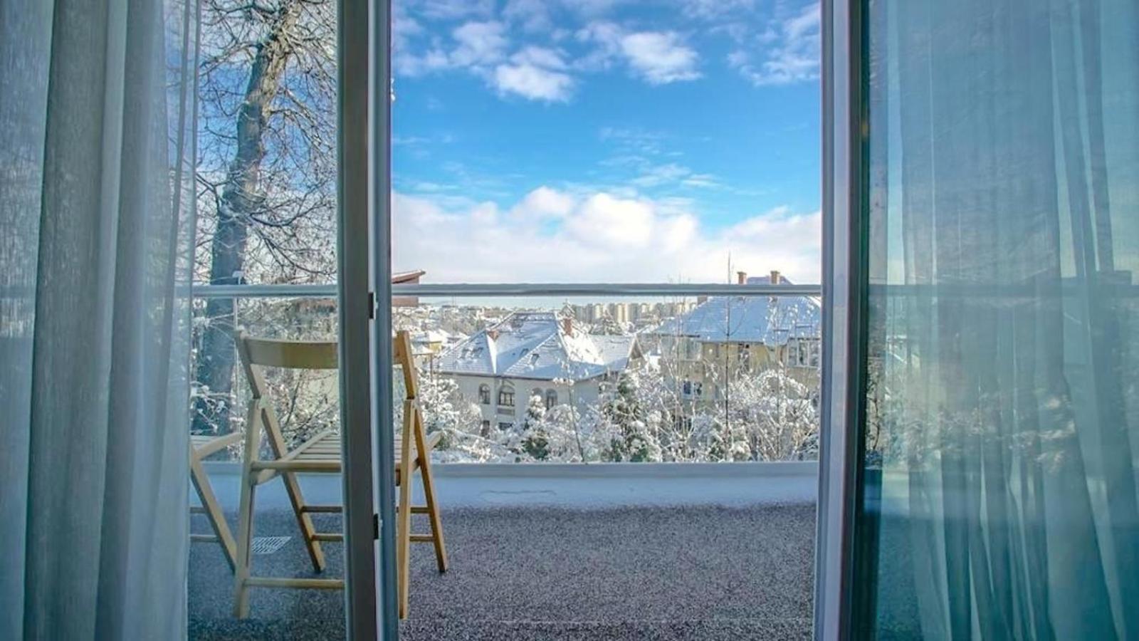 Central Maximus Apartment Брашов Екстериор снимка