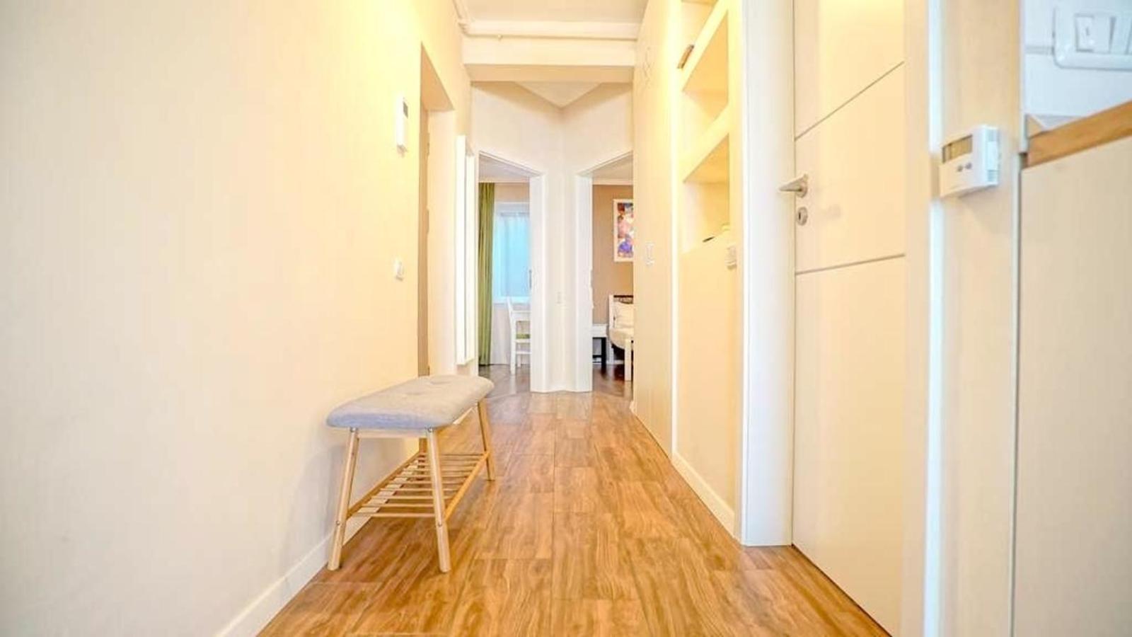 Central Maximus Apartment Брашов Екстериор снимка