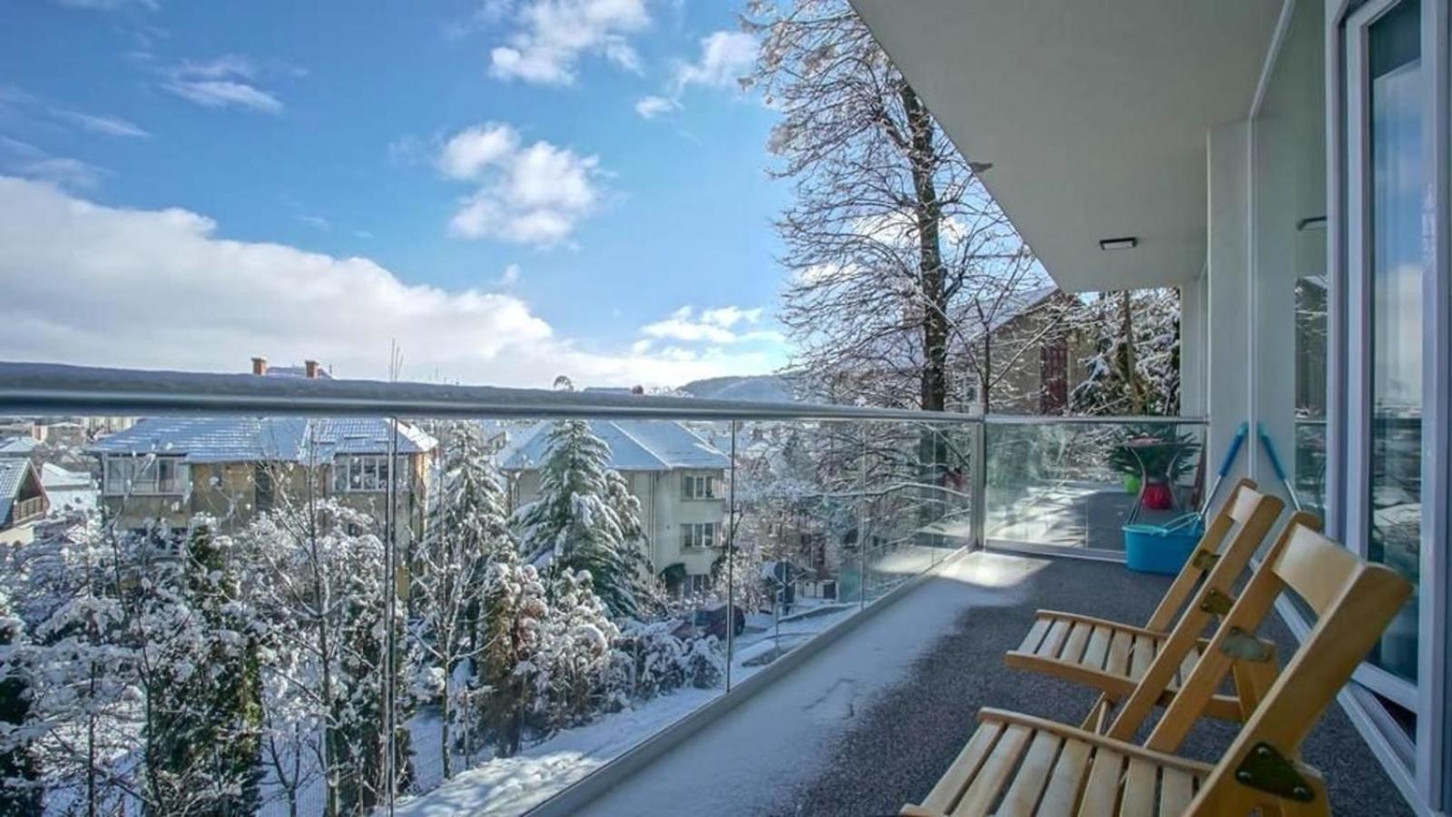 Central Maximus Apartment Брашов Екстериор снимка