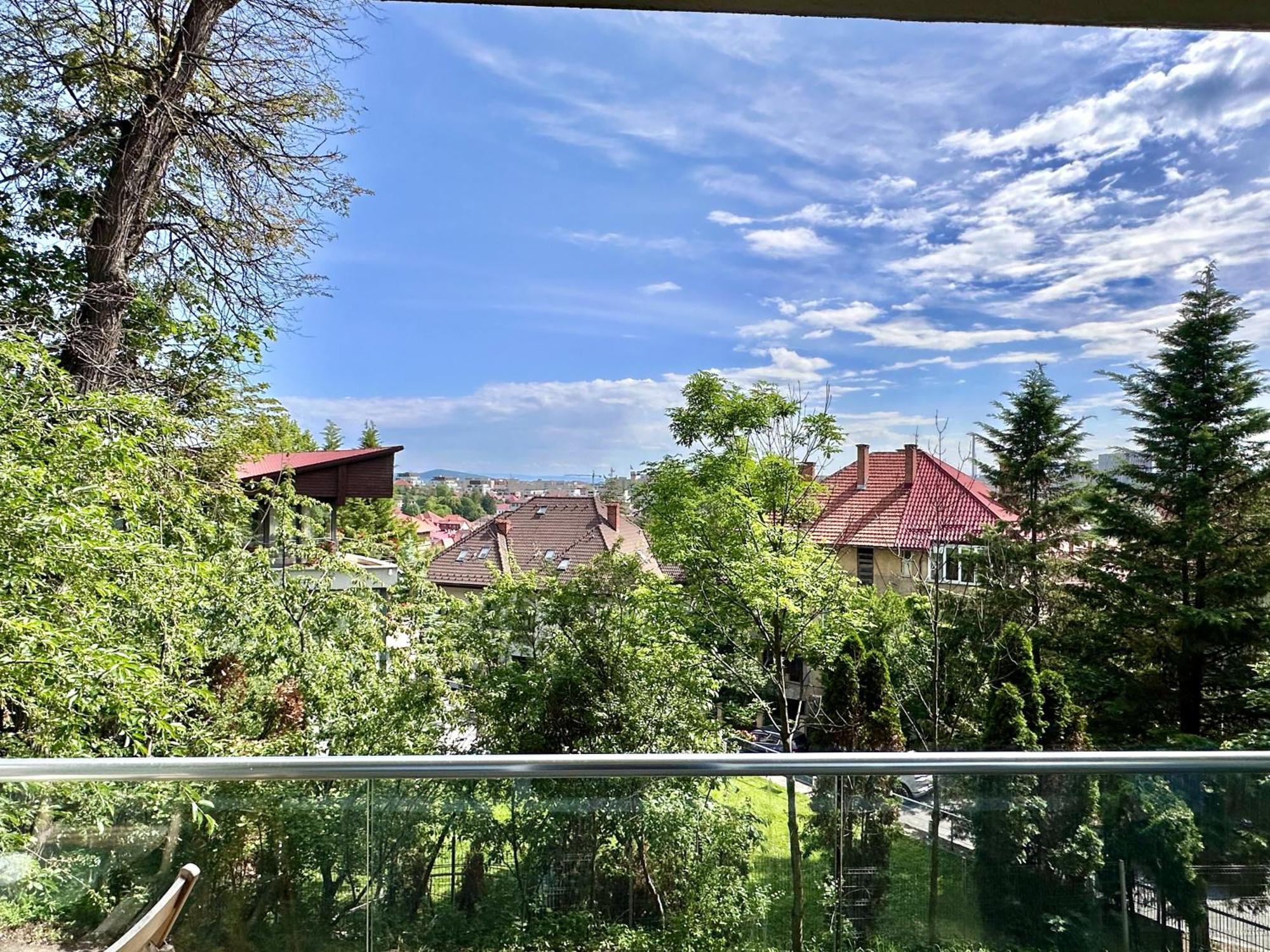 Central Maximus Apartment Брашов Екстериор снимка